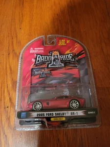 1 Badd Ride - neu versiegelt 2005 rot Ford Shelby GR1 Serie 2 1:64 Druckguss-Auto neu in versiegelter Verpackung - Bild 1 von 12