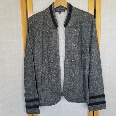 Chaqueta Tommy Hilfiger Banda Militar Usada en Excelente Condición Para Mujer Talla XL Gris Negra Foto 1 de 4