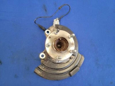 Chevrolet SS 2016-2017 sedán 6,2 L pasajero derecho eje delantero buje nudillero 2602 Foto 1 de 4