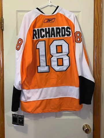 PHILLY FLYERS STANLEY CUP FINALS 2010 CCM MIKE RICHARDS #18 BRAND NEW WITH TAGS Cover