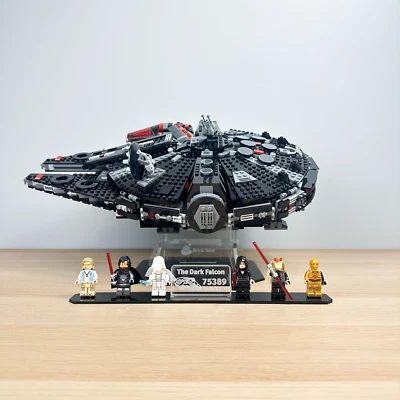 BRICK NEST Acryl Aufsteller mit schwarzer Grundplatte für LEGO® Dark Falcon 75389