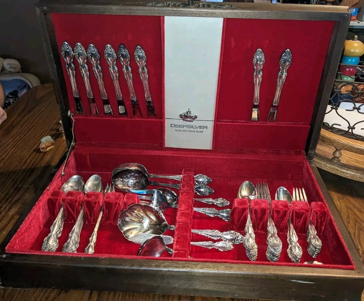 ONEIDA Rose Baroque & Rococo Antique US Silver-Plated ONEIDA Rose Baroque & Rococo Antique US Silver-Plated