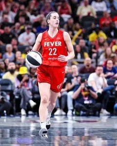 WNBA Indiana Fever CAITLIN CLARK - 8" x 10" impresión fotográfica - Imagen 1 de 1