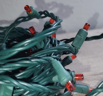 Red Twinkle LED 24 Ft Christmas Holiday Mini 50 Lights Indoor Outdoor Use NEW - Image 1 of 4