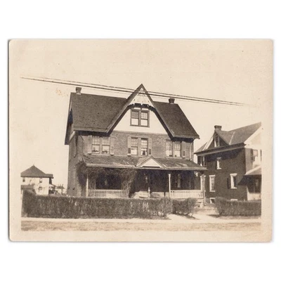Photograph of Lancaster Pennsylvania House - Early 1900s Historic Architecture - Image 1 of 2