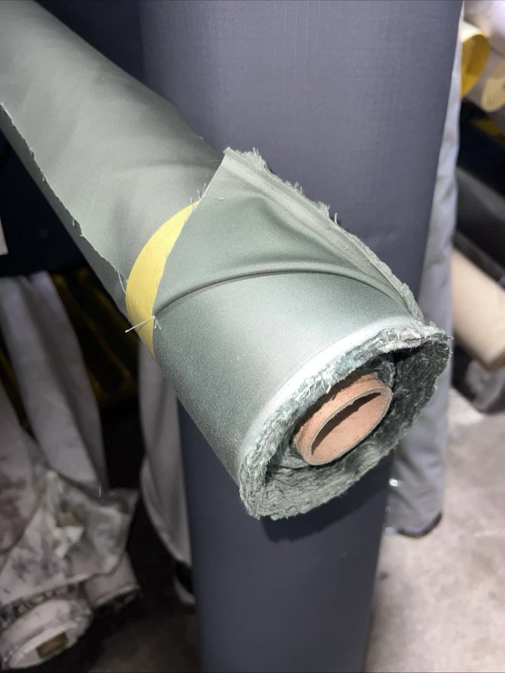 "Tela militar de sarga verde follaje 48"" de ancho" Foto 1 de 4