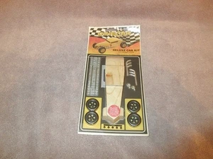 1997 Vtg Pinecar Deluxe Derby Car Build Kit Bandit Coupe Decals Wood P374 Sealed - Picture 1 of 8