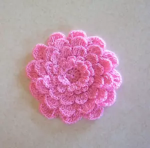 Apliques de flores de mamá rosa ganchillo de 5 capas acolchado grande costura - Imagen 1 de 2