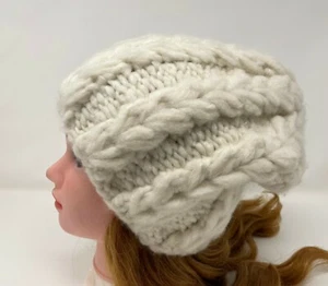 Women Hat Soft Beanie Hand Knit 100 % Cashmere Ivory color Warm Beret - Picture 1 of 6