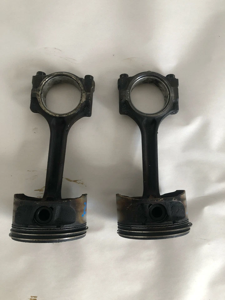 2002 - 2007 SATURN VUE Engine Piston Ring & Connecting Rod Assembly 2pcs OEM - Image 1 of 4