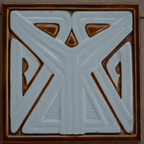 GERMANY - VILLEROY & BOCH - ANTIQUE ART NOUVEAU MAJOLICA TILE C1900 Cover