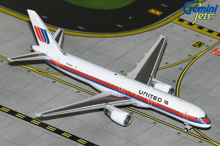 MODELO DIECAST GEMINI JETS (GJUAL1983) UNITED 757-200 (N536UA) ESCALA 1:400 Foto 1 de 1