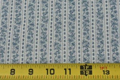 Por 1/2 yarda, vintage, rayas calicó azules en algodón crema, Concord, Kesslers, V600 Foto 1 de 4