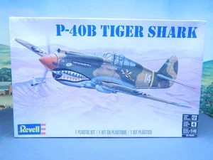 1/48 Kit Revell 85-5209 WW2 F-40B TIGER SHARK FIGHTER New Sealed Box - Picture 1 of 3