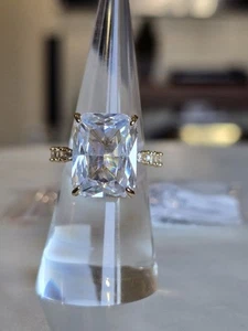 Bomb Party "The Diana Ring" Diamond CZ Gold April Birthday 2025 Size 6 RG58966 - Picture 1 of 5