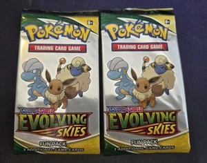 Pokémon TCG Sword & Shield Evolving Skies FUN Pack Booster x2 Packs NEU SEALED - Bild 1 von 2