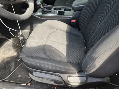 Kia Optima 2016-2020 retractor de cinturón de seguridad del lado del conductor construido en Estados Unidos VIN 5 primer dígito Foto 1 de 4