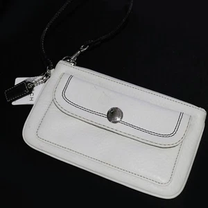 Preowned -  Coach 42126 White Pebbled Leather Medium Wristlet/Pouch NEW - Bild 1 von 5