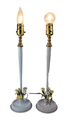 Par de lámparas de candelabro BOUDOIR de porcelana Tole de colección elegantes periwinkle antiguas Foto 1 de 4