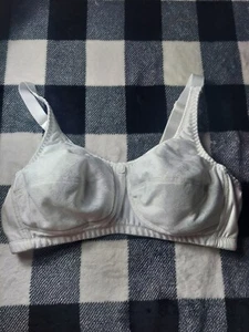 ABC #3089 SB Bella White Rose Contour Soft Cup Mastectomy Strap Bra 42B Style103 - Picture 1 of 6