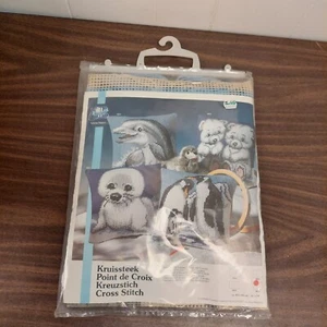 Vintage Vervaco Cross Stitch Cushion Kit Kruissteek Penguin number 463 Free Ship - Picture 1 of 4
