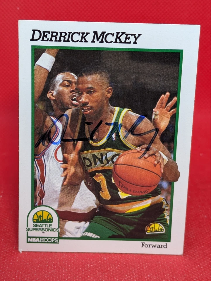 Derrick McKey 1991-92 Hoops #201 AUTO - Image 1 of 1