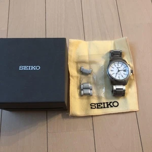 Seiko New Watch Simple Design Used No Customs Fees US - Picture 1 of 4