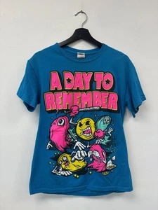 Camisa A Day To Remember Para Hombre Pequeña Banda Azul Gráfica Mantener Correr Boca Camiseta - Imagen 1 de 5
