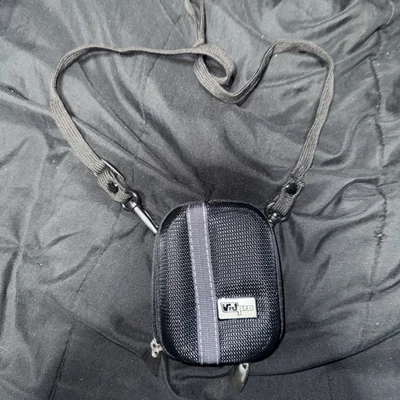 Vidpro ACT-15 Accent Hard Shell Digital Camera Case - Image 1 of 4