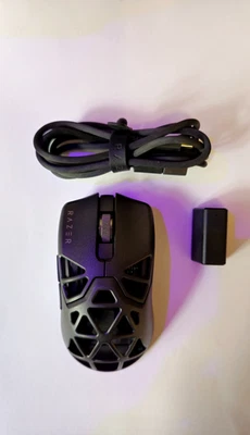 Razer Viper Mini Signature Edition SE Wireless Gaming Mouse-Glass Skates - Immagine 1 di 4