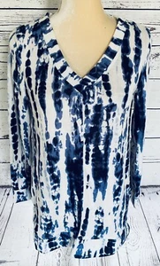 Ellen Tracy Women’s Small Sweater Lightweight Blue White V Neck Pockets Soft - Picture 1 of 9