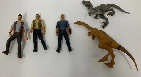 Jurassic World 3.5” Owen Grady & Dinosaur Raptor Figure Lot Cover