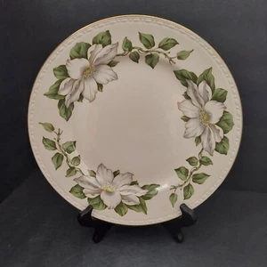 Homer Laughlin Georgian Eggshell Cotillion Magnolia 9 7/8" Dinner Plate - Picture 1 of 9