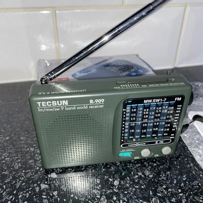 Tecsun R-909 AM/FM Radio R909 Brand New AM FM SW1-7 9 Band Receiver - Image 1 of 4