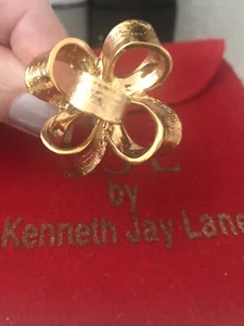Kenneth Jay Lane Ribbon Ring - Picture 1 of 7