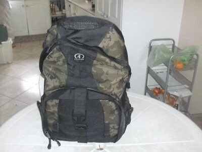 Tarmac   5547 adventure 7   backpack  for large  SLR or digital cameras - image 1 of 4