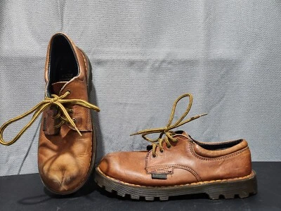 Vintage Dr. Martens Toddler Brown Leather Oxford Boys Kids Size 1 Shoes 6378 - Image 1 of 4