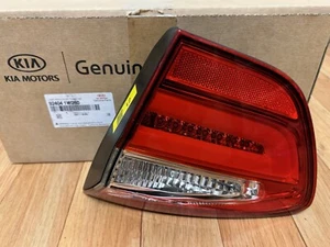 1 Fanale posteriore destro lato guida originale Kia Rio Mk3 OS 92404 1w260 lampada freno - Foto 1 di 10