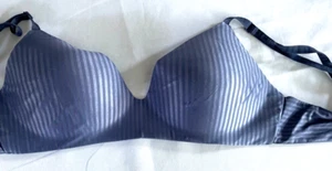 Victoria Secret 38C bra no wire women's Purple wireless T-shirt Lightly lined - Picture 1 of 7