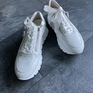 Sneaker Leder Von Kennel & Schmenger In Größe 8 . Größe 39 - Bild 1 von 3