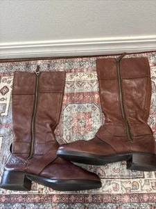 Fossil Damenstiefel braun Leder hoher seitlicher Reißverschluss Schnalle Reiten Größe 11 schön - Bild 1 von 10
