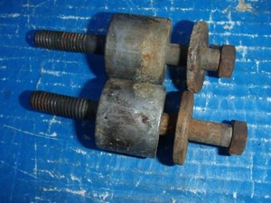 Pontiac 1965 1966 1967 1968 1969 70 65 66 67 68 a/c support bracket bolts spacer - Bild 1 von 3