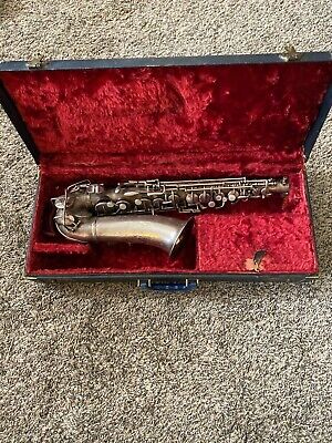 Frank Holton Alto Saxophone W/Strap, Extra Reeds & Beginners Bood/CD • 500$
