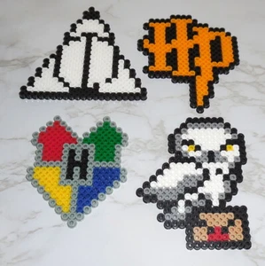 :: Perler Pixel Bead Art ~ Logotipo HARRY POTTER ICONS Hedwig Crest Hallows hecho a mano - Imagen 1 de 10