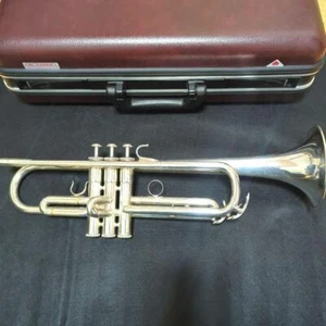 YAMAHA YTR-732 Professional Model Trumpet Silver Used *Custom specifications - Picture 1 of 12