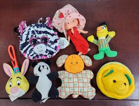 Vintage Toy Lot Sesame Street, Strawberry Shortcake and Others Cover