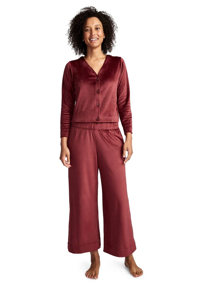 Conjunto para dormir pantalón de pierna ancha y top con botones de terciopelo Jockey para mujer Foto 1 de 1