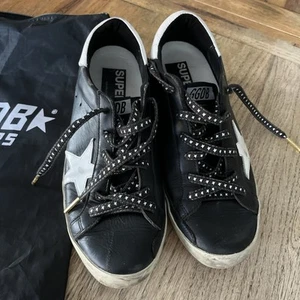 Scarpe da ginnastica Golde Goose Superstar 7/40 (con lacci personalizzati GG) - Foto 1 di 10