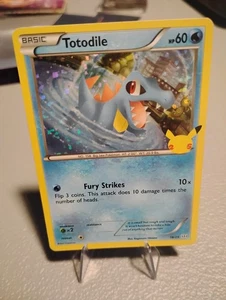 Totodile - 18/25 - Confetti Holo - McDonalds 2021 - Pokemon Card - NM/M - Picture 1 of 2