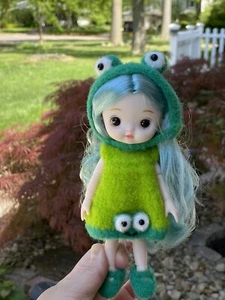 Cutie Barbie Doll - Picture 1 of 2